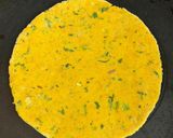 A picture of step 5 of Besan Ki Masaledar Khasta Roti 🫓.
