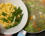 Foto langkah ke 3 dari resep Sop Labu Ceria.