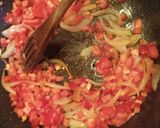 Foto del paso 4 de la receta: Tinga de pollo con chorizo