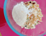 Foto del paso 2 de la receta: Galletas de harina de coco sin azúcar