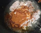 A picture of step 2 of Chicken mince spaghetti.