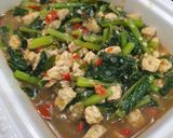 Foto langkah ke 3 dari resep Oseng Sawi Hijau Tempe.