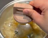 A picture of step 5 of Somali Rice (Bariis).
