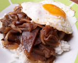 Foto del paso 6 de la receta: Berenjenas🍆 y cebollas🌰 en salsa con arroz🍚 y 🍳