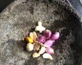 Foto langkah ke 2 dari resep Terik tahu, tempe, telur puyuh, ayam (MPASI 1+).