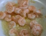 Foto del paso 2 de la receta: Camarones con salsa de espinacas y fideos