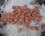 Foto langkah ke 2 dari resep Yakimeshi japanese fried rice.