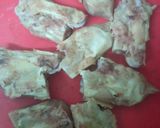 Foto del paso 4 de la receta: Pies de cerdo con tomate