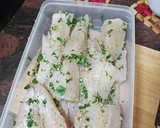 Foto del paso 2 de la receta: Gallo en salsa verde con papas cocidas y huevo duro