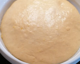 Foto del paso 1 de la receta: 205. Coca Sant Joan de crema con piñones y cerezas confitadas
