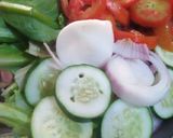 A picture of step 1 of Juicy burger.