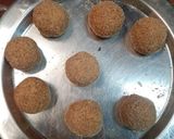 A picture of step 19 of Yoghurt Balls with Green Dip.
