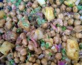 A picture of step 6 of Unique chana chaat.
