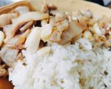 รูปขั้นตอนการทำที่ 4 ของ ข้าวในหอหมูผัดกระเทียมทุบ