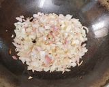 A picture of step 1 of Paneer Methi bhurji.