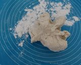 A picture of step 3 of Peanut Butter Stuffed Roll.