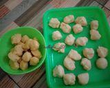 Foto langkah ke 4 dari resep Bolen Pisang Coklat Keju tanpa Korsvet.
