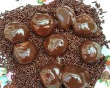 Foto langkah ke 6 dari resep Bola Bola Coklat.