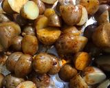 Foto langkah ke 4 dari resep Baby Potato panggang.