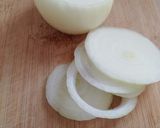 Φωτογραφία βήματος 1 της συνταγής Onion snack (σνακ με κρεμμύδι)