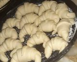 Foto del paso 6 de la receta: Medialunas de manteca