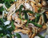 A picture of step 2 of Chicken and Poblano Peppers with Zucchini (My Style 'Alambre').