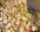 A picture of step 1 of Rhubarb overnight oats.