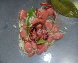Foto langkah ke 1 dari resep Tumis Daun Pepaya Sosis.