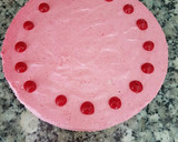 Foto del paso 15 de la receta: Tarta mousse de frambuesa con corazones