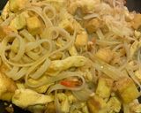 Foto langkah ke 4 dari resep Pad Thai Ayam.