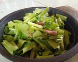 Foto langkah ke 1 dari resep Tumis genjer special 🍀.