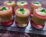A picture of step 2 of Combo flavour Mango Milk Shake.