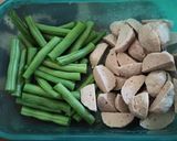 Foto langkah ke 1 dari resep Tumis Bakso Buncis.