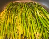 A picture of step 5 of Parmesan and Mozzarella Creamed Asparagus.