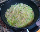 Foto del paso 3 de la receta: Merluza en salsa de pimienta verde y caldo de mejillones