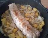 Foto del paso 5 de la receta: Solomillo de cerdo relleno de jamón, queso, nueces en salsa de manzana