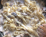 Foto del paso 5 de la receta: Nidos con pollo y champiñones