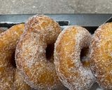 Foto del passaggio 4 della ricetta Ciambelle fritte