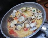 Foto del passaggio 4 della ricetta 426 * Spaghetti con vongole e lupini (4°metodo) 🐚🍅🍝