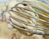Foto del paso 4 de la receta: Magdalenas de fresas y ricotta 🍓 🧁 🍙
