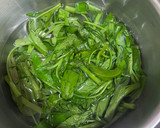 Foto langkah ke 1 dari resep Mie Kangkung khas Betawi.