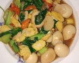 Foto langkah ke 4 dari resep Putren pokcoy telur Puyuh pedes Manis.