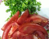 Hình bước làm 3 của món Cá mờm nấu lá me đất