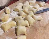 Une image de l'étape 5 de Gnocchi maison à la bolognaise.