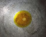 A picture of step 1 of Spicy pumpkin curry.