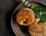 A picture of step 8 of Veg Pan Fried Momos.