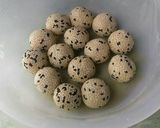Foto langkah ke 7 dari resep Onde-onde ketawa rasa original & keju.