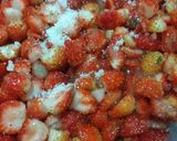 Foto langkah ke 2 dari resep Selai Strawberry Homemade.
