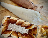 Foto del paso 5 de la receta: Pastel de soletillas, nata y mousse de chocolate