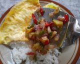 Foto langkah ke 3 dari resep Nasi Telur Sambal Bawang.